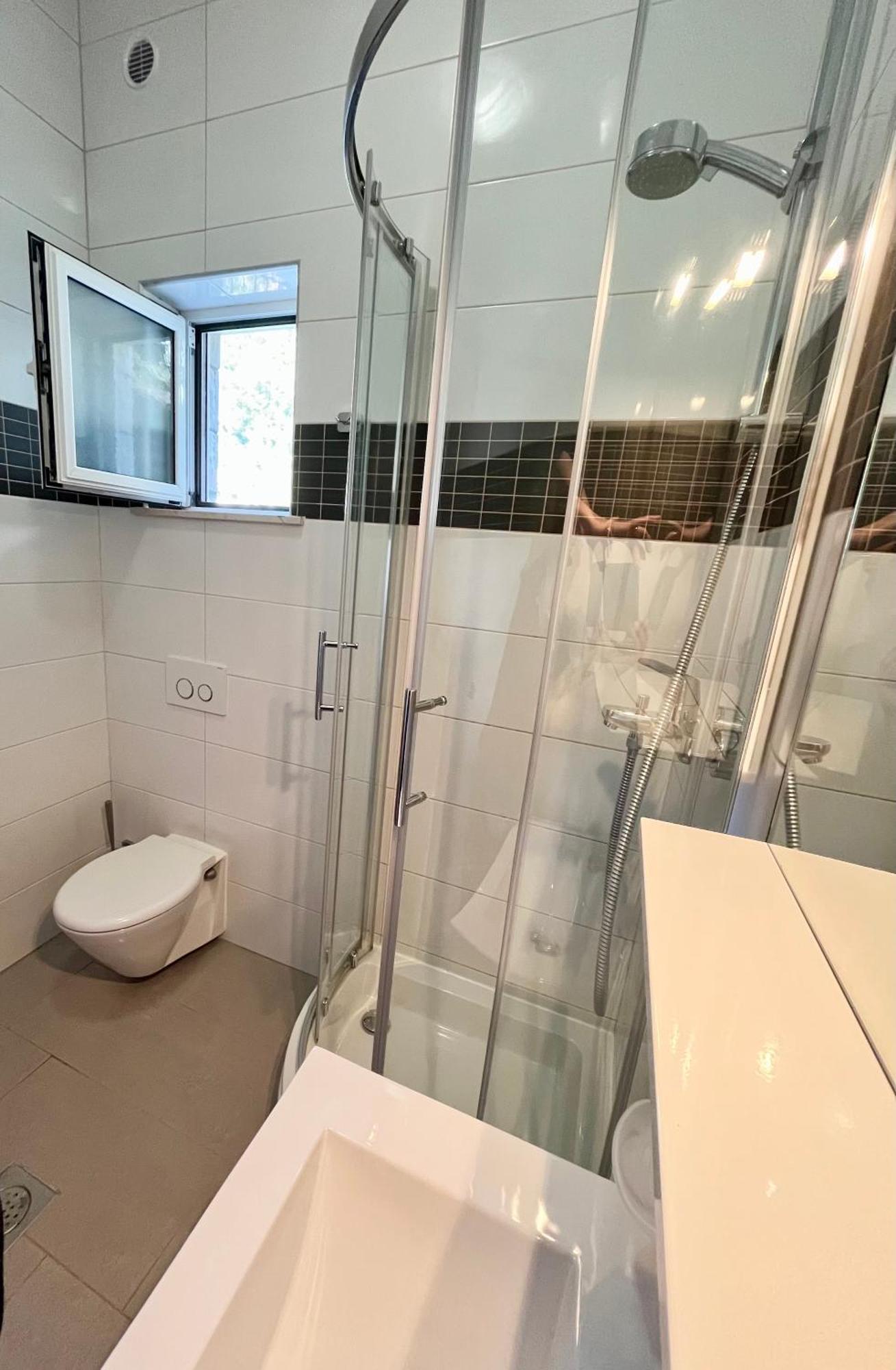 Paradise Apartments - Robinson Getaway Gdinj المظهر الخارجي الصورة