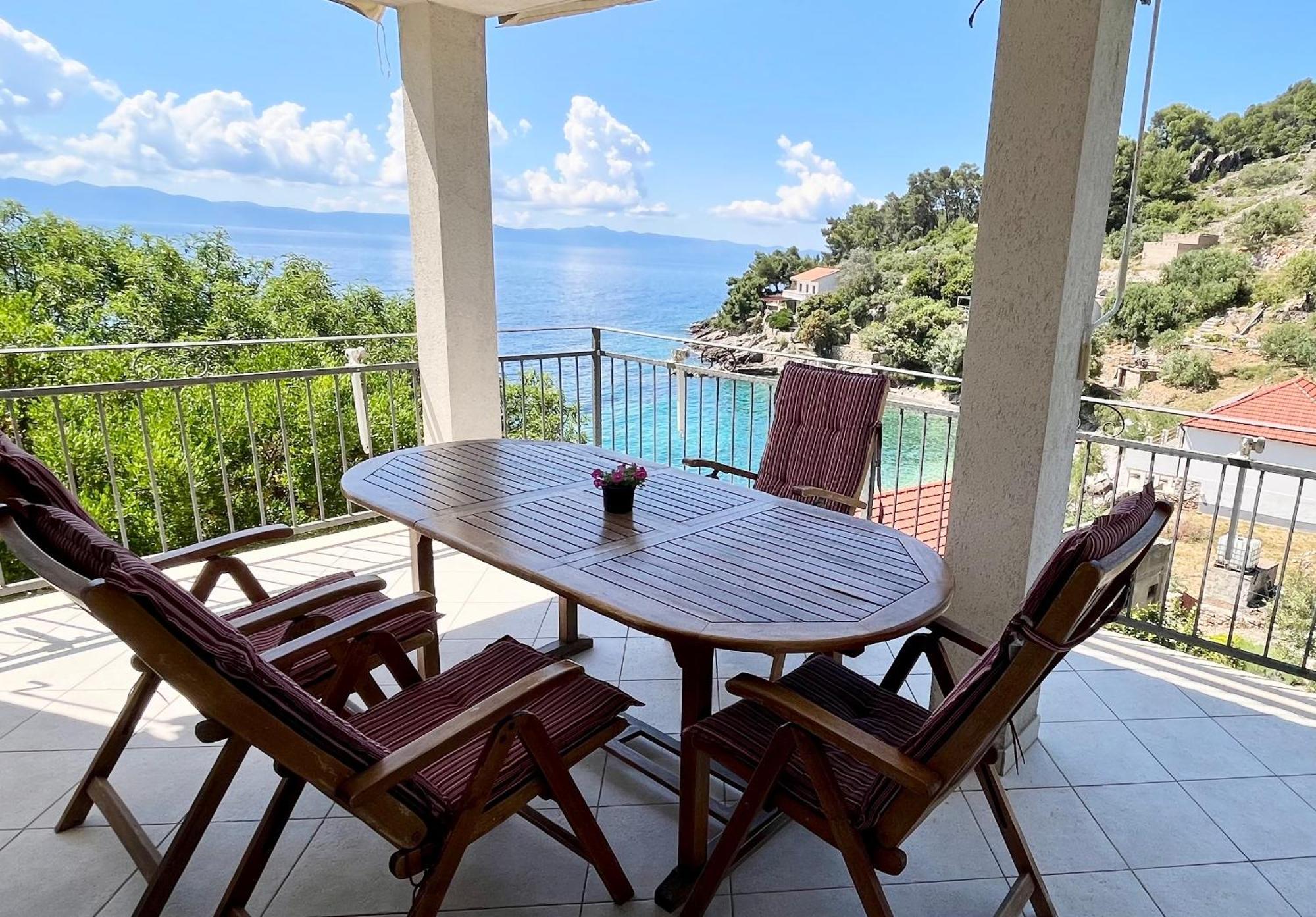 Paradise Apartments - Robinson Getaway Gdinj المظهر الخارجي الصورة