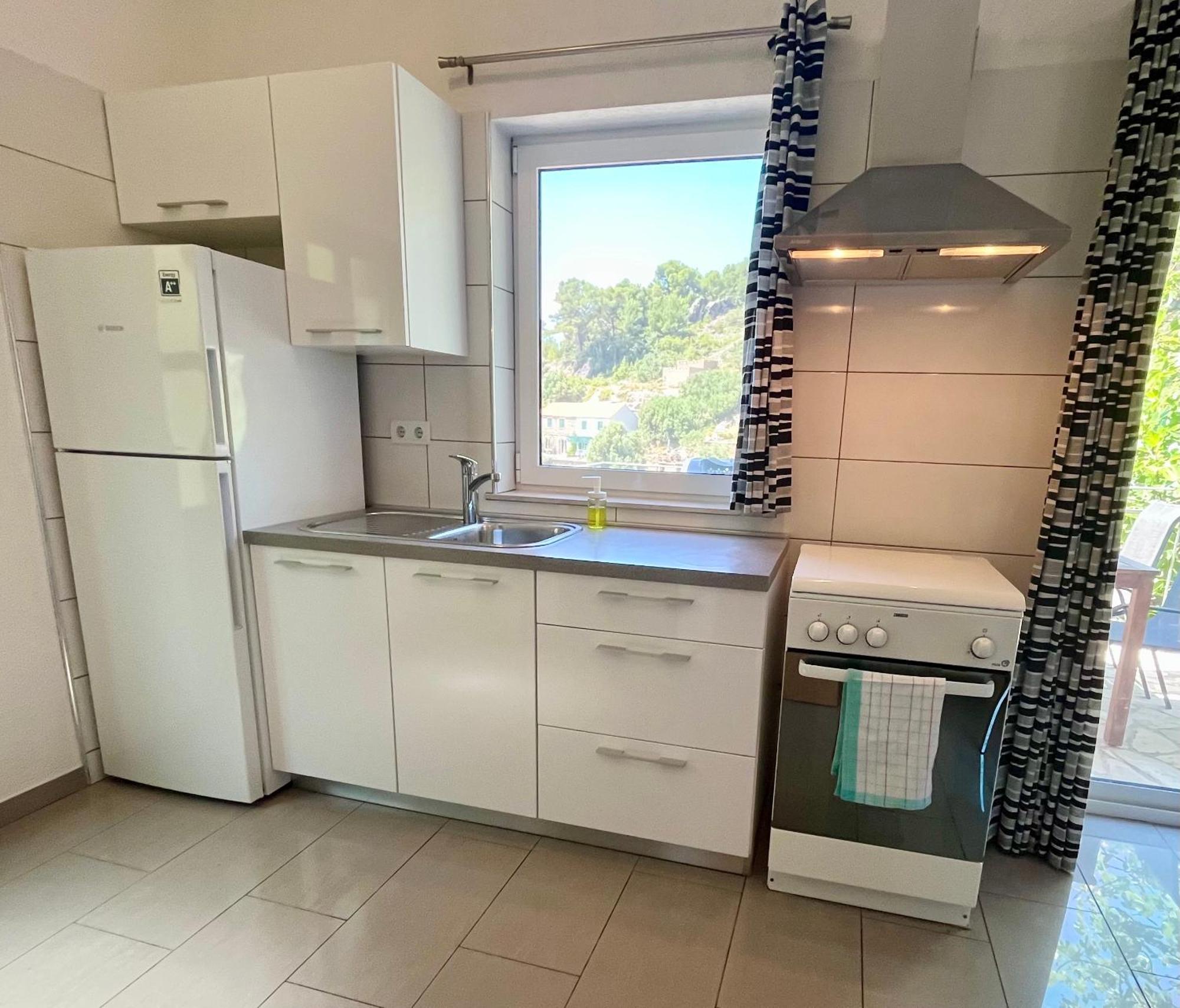 Paradise Apartments - Robinson Getaway Gdinj المظهر الخارجي الصورة